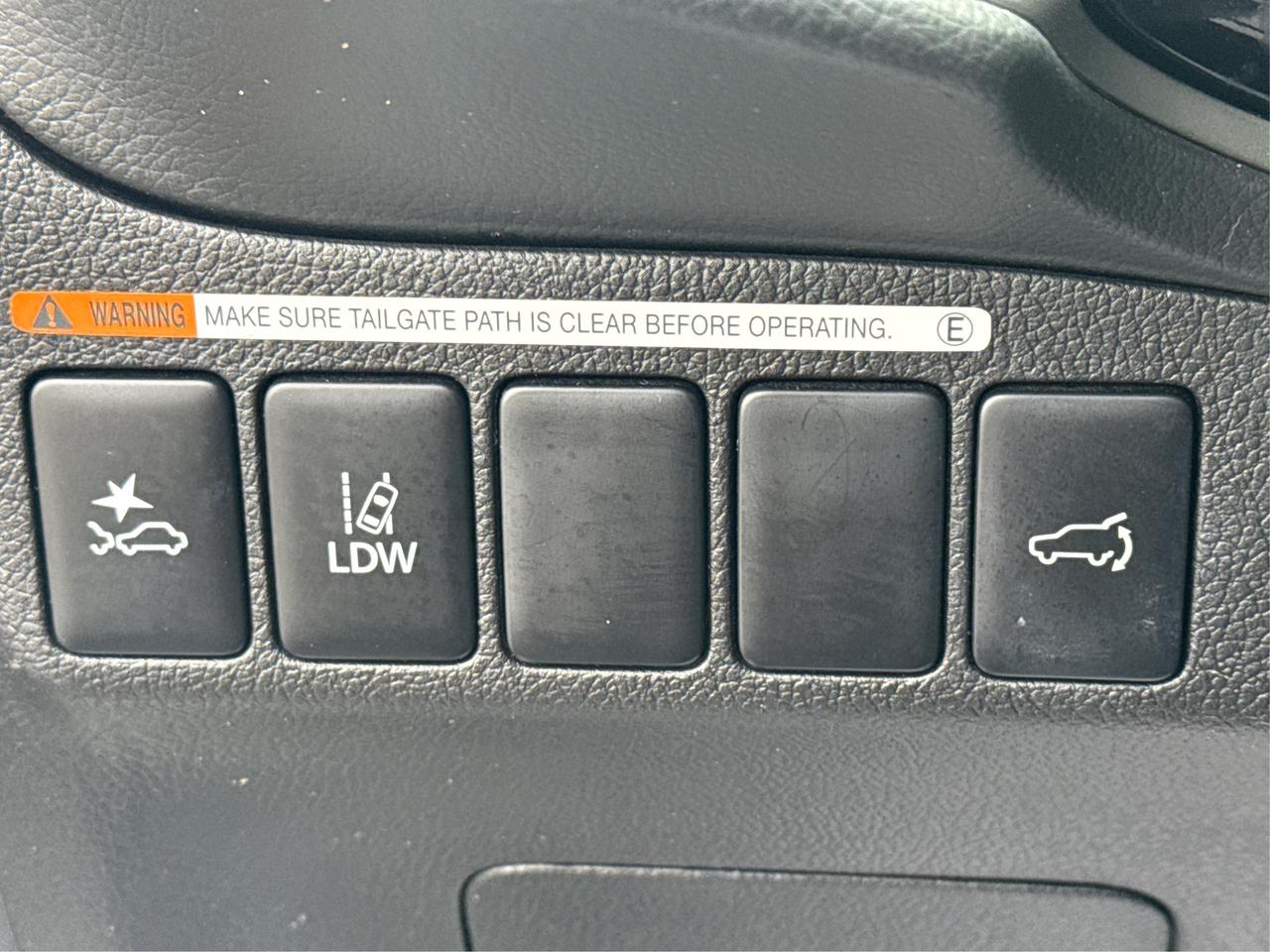 2020 Mitsubishi Outlander AWD LEATHER SUNROOF H-SEATS WE FINANCE ALL CREDIT! Photo