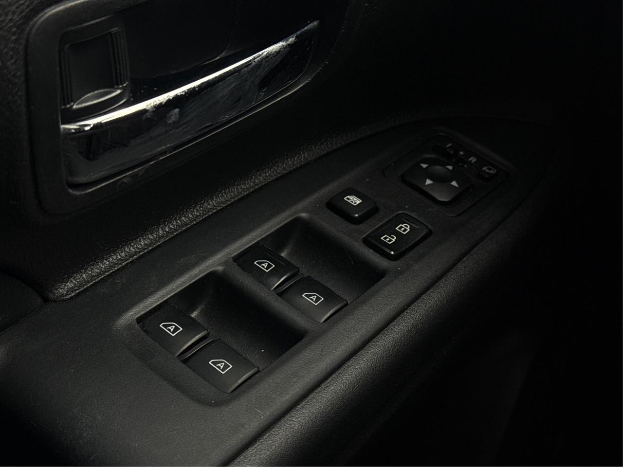 2020 Mitsubishi Outlander AWD LEATHER SUNROOF H-SEATS WE FINANCE ALL CREDIT! Photo