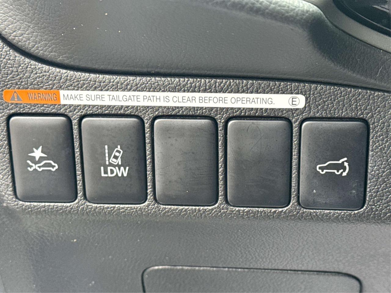 2020 Mitsubishi Outlander AWD LEATHER SUNROOF H-SEATS WE FINANCE ALL CREDIT! Photo