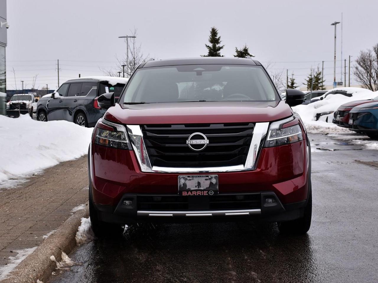 2024 Nissan Pathfinder Platinum 4dr 4x4 Photo2