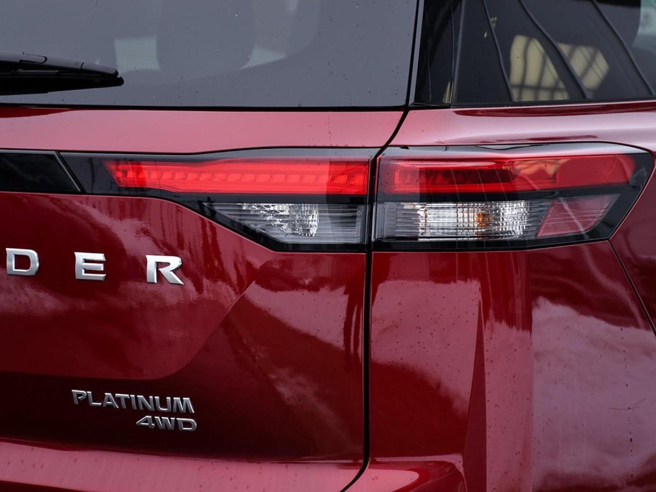 2024 Nissan Pathfinder Platinum 4dr 4x4 Photo