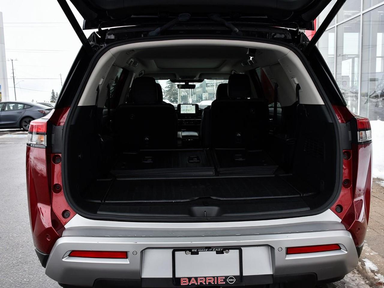 2024 Nissan Pathfinder Platinum 4dr 4x4 Photo