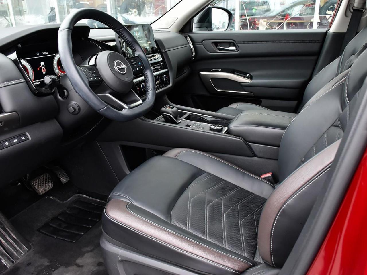 2024 Nissan Pathfinder Platinum 4dr 4x4 Photo