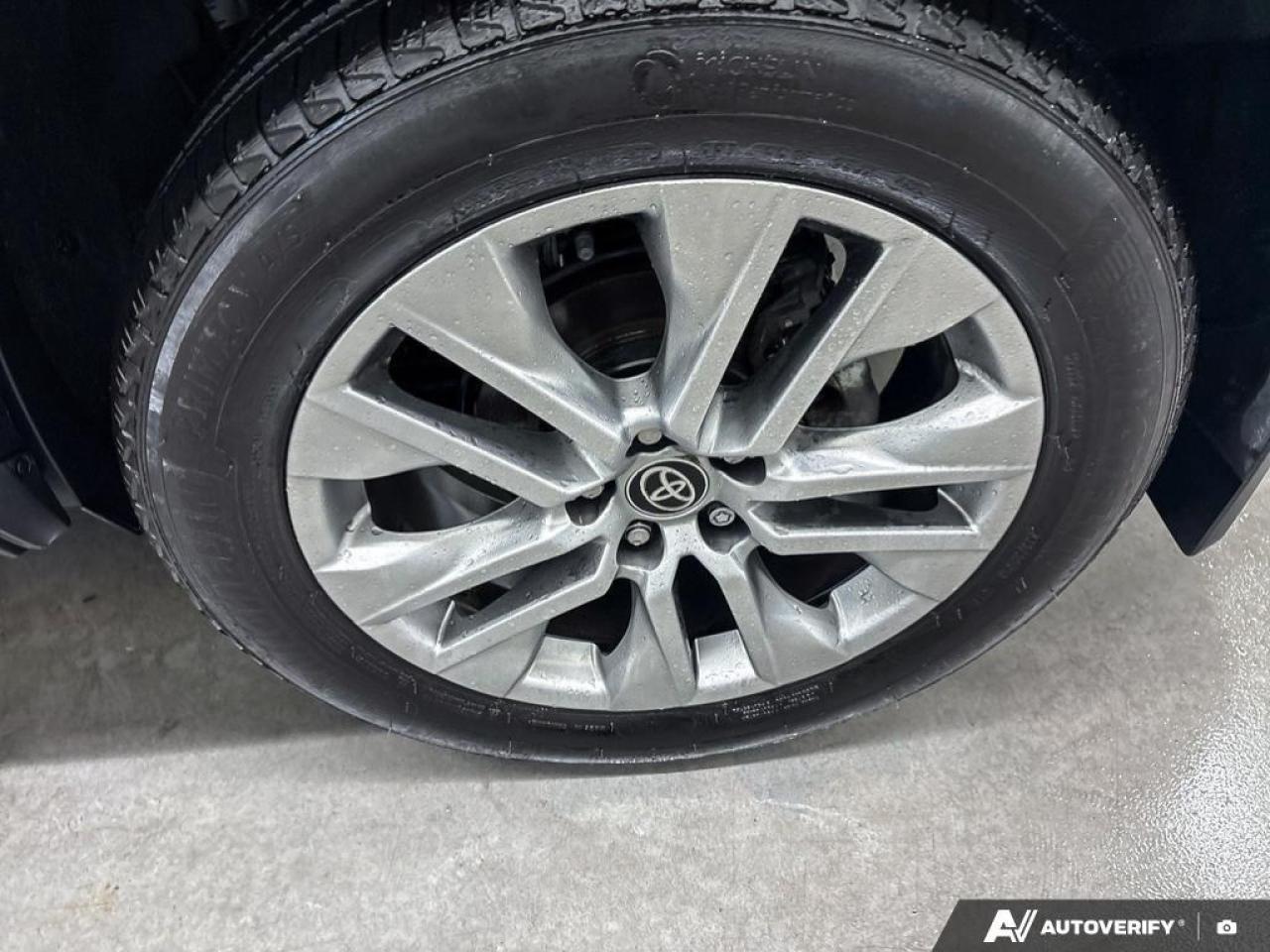 2024 Toyota RAV4 XLE 4dr All-wheel Drive Photo