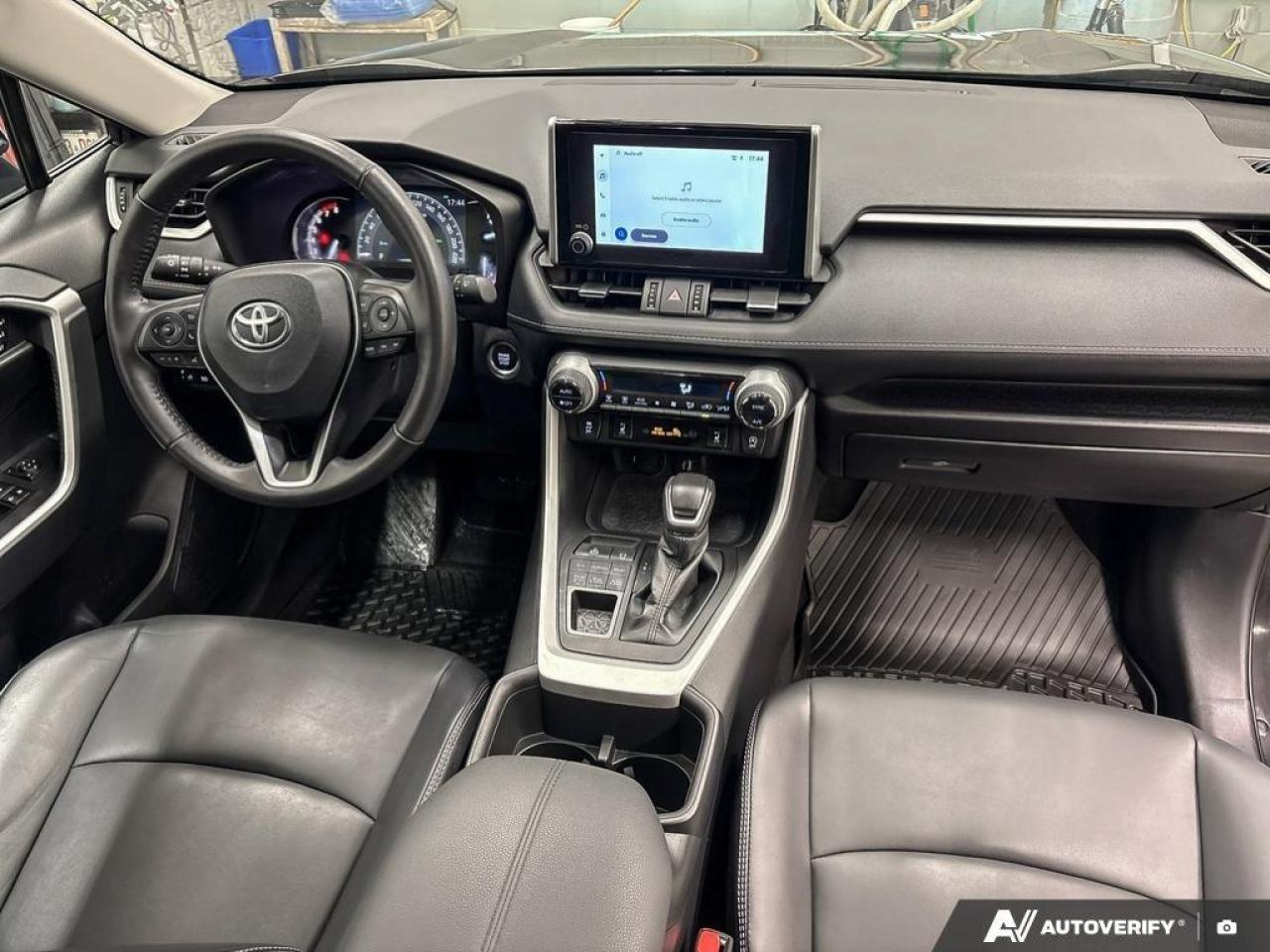 2024 Toyota RAV4 XLE 4dr All-wheel Drive Photo