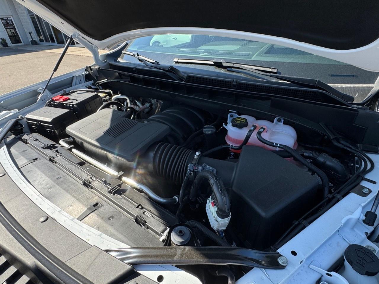 2025 GMC Yukon 4WD 4dr AT4 Ultimate Photo