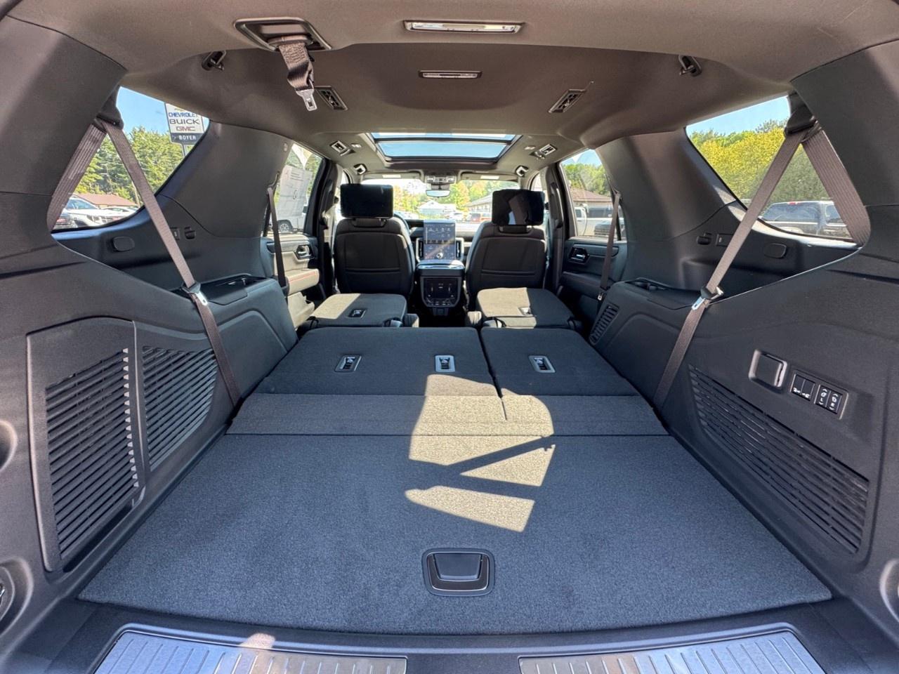 2025 GMC Yukon 4WD 4dr AT4 Ultimate Photo