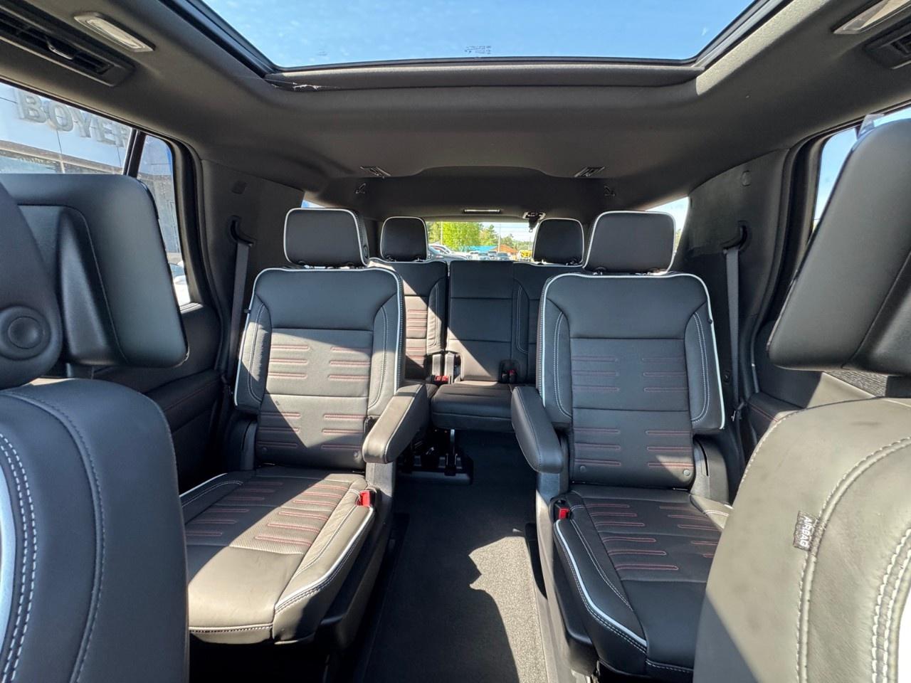 2025 GMC Yukon 4WD 4dr AT4 Ultimate Photo