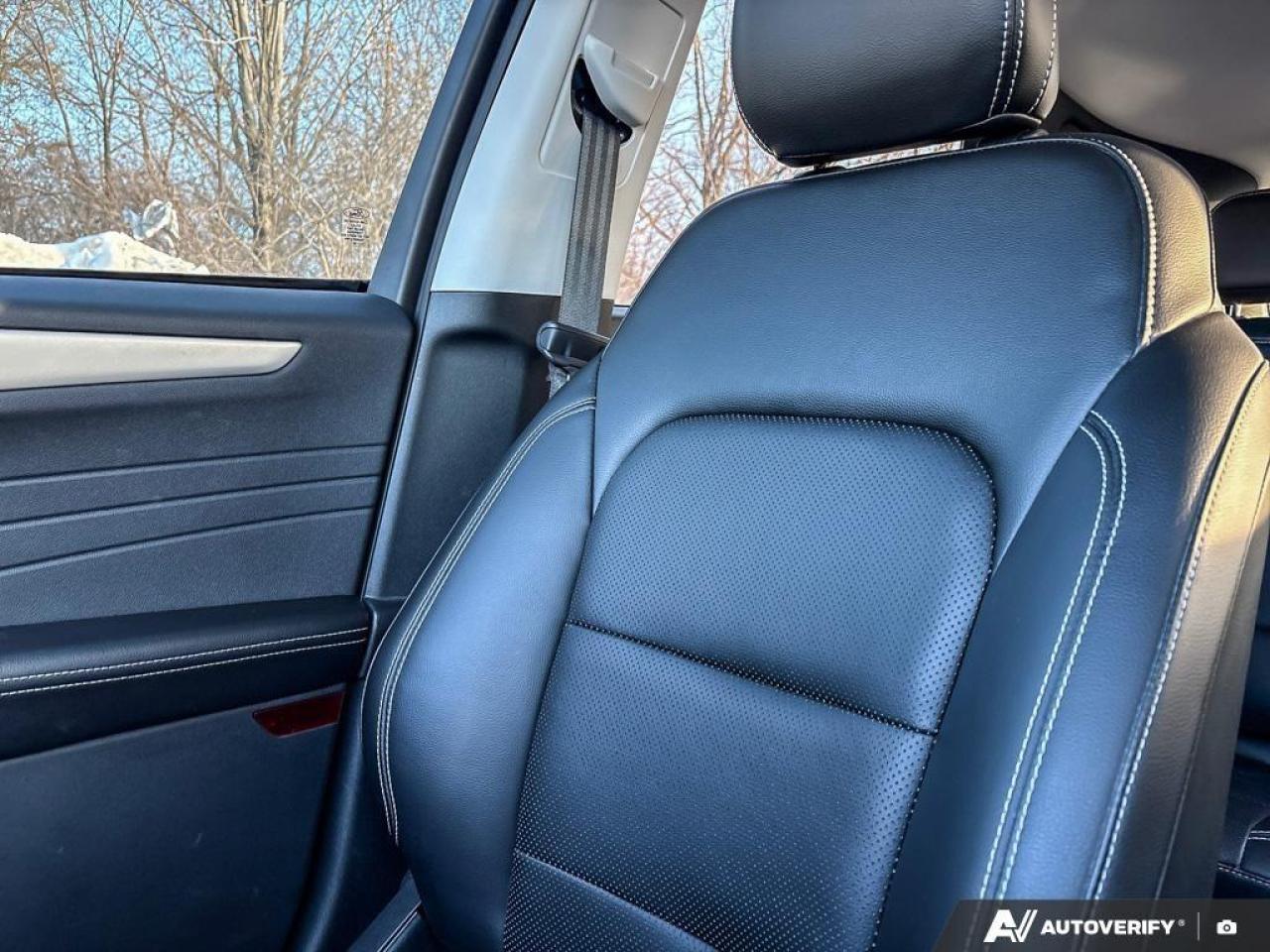 2022 Ford Escape SEL 4dr All-Wheel Drive Photo