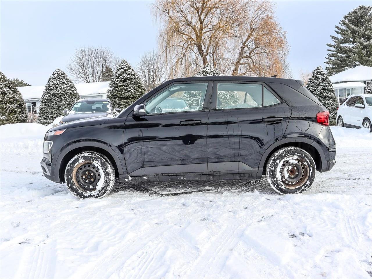 2020 Hyundai Venue Essential 4dr Front-Wheel Drive Photo