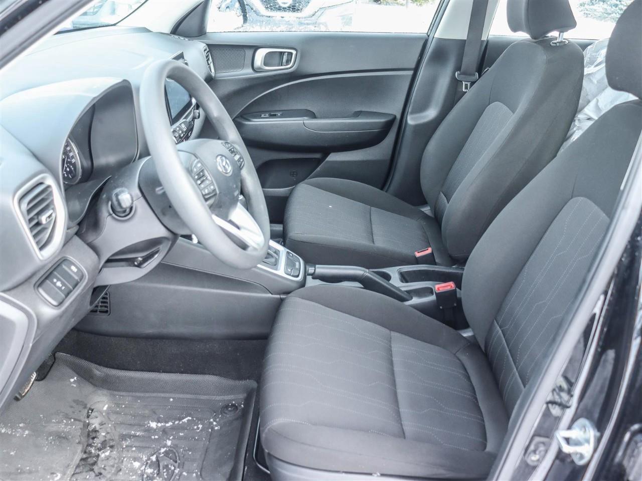 2020 Hyundai Venue Essential 4dr Front-Wheel Drive Photo