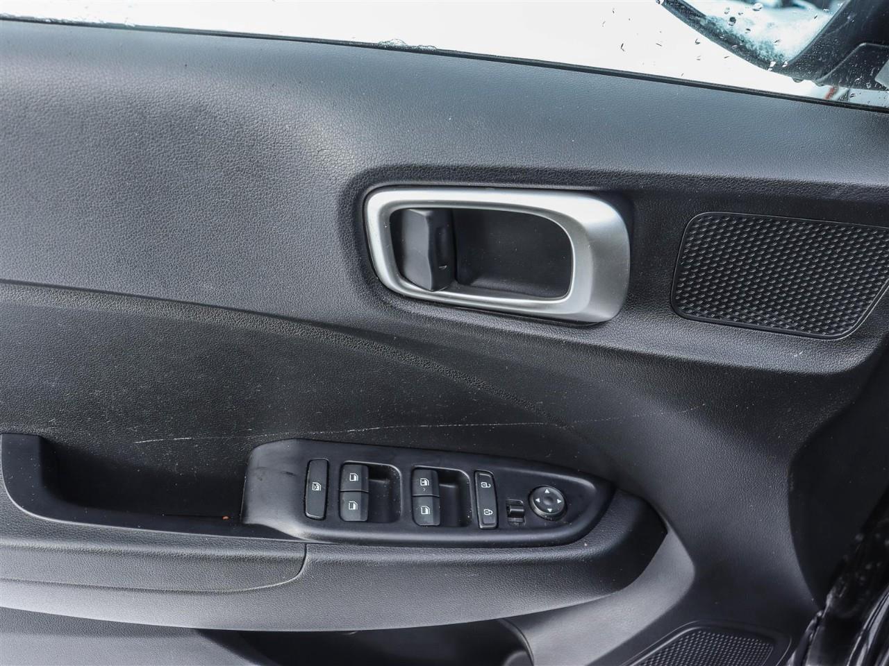 2020 Hyundai Venue Essential 4dr Front-Wheel Drive Photo