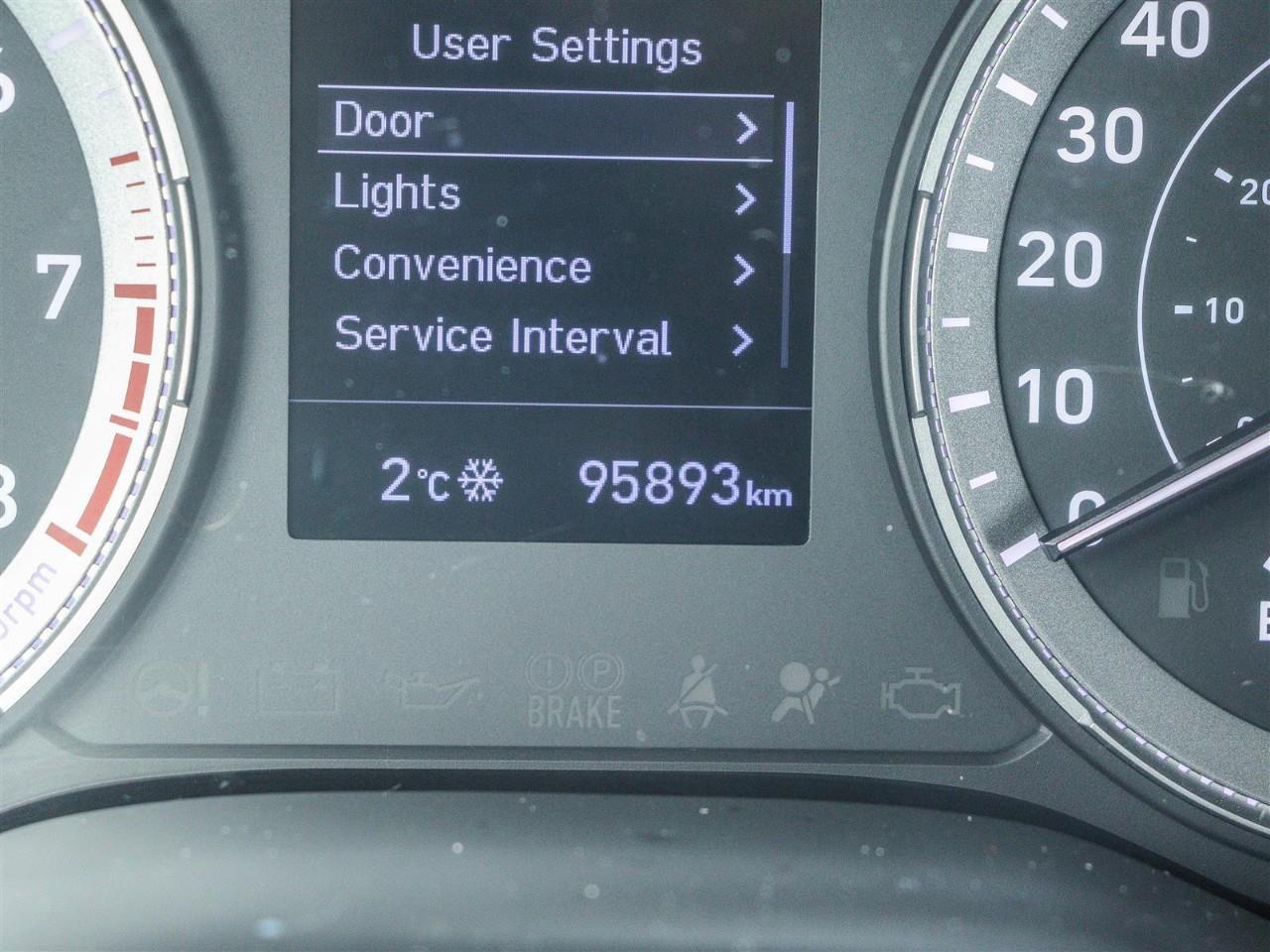 2020 Hyundai Venue Essential 4dr Front-Wheel Drive Photo