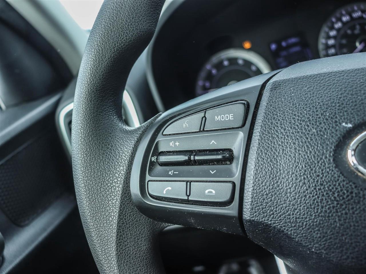 2020 Hyundai Venue Essential 4dr Front-Wheel Drive Photo