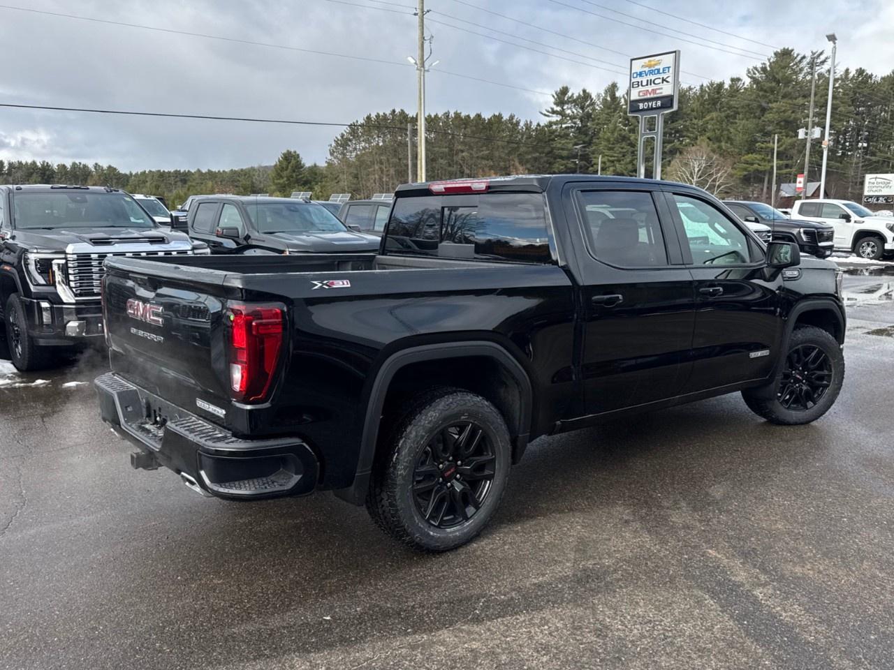 2026 GMC Sierra 1500 Crew Cab Short Box 4-Wheel Drive Elevation Photo