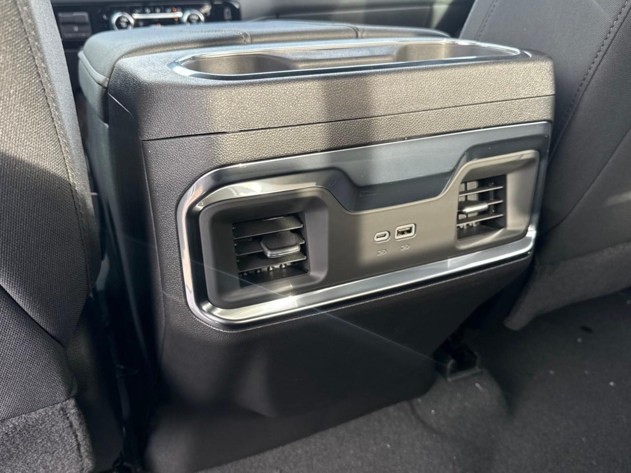 2026 GMC Sierra 1500 Crew Cab Short Box 4-Wheel Drive Elevation Photo