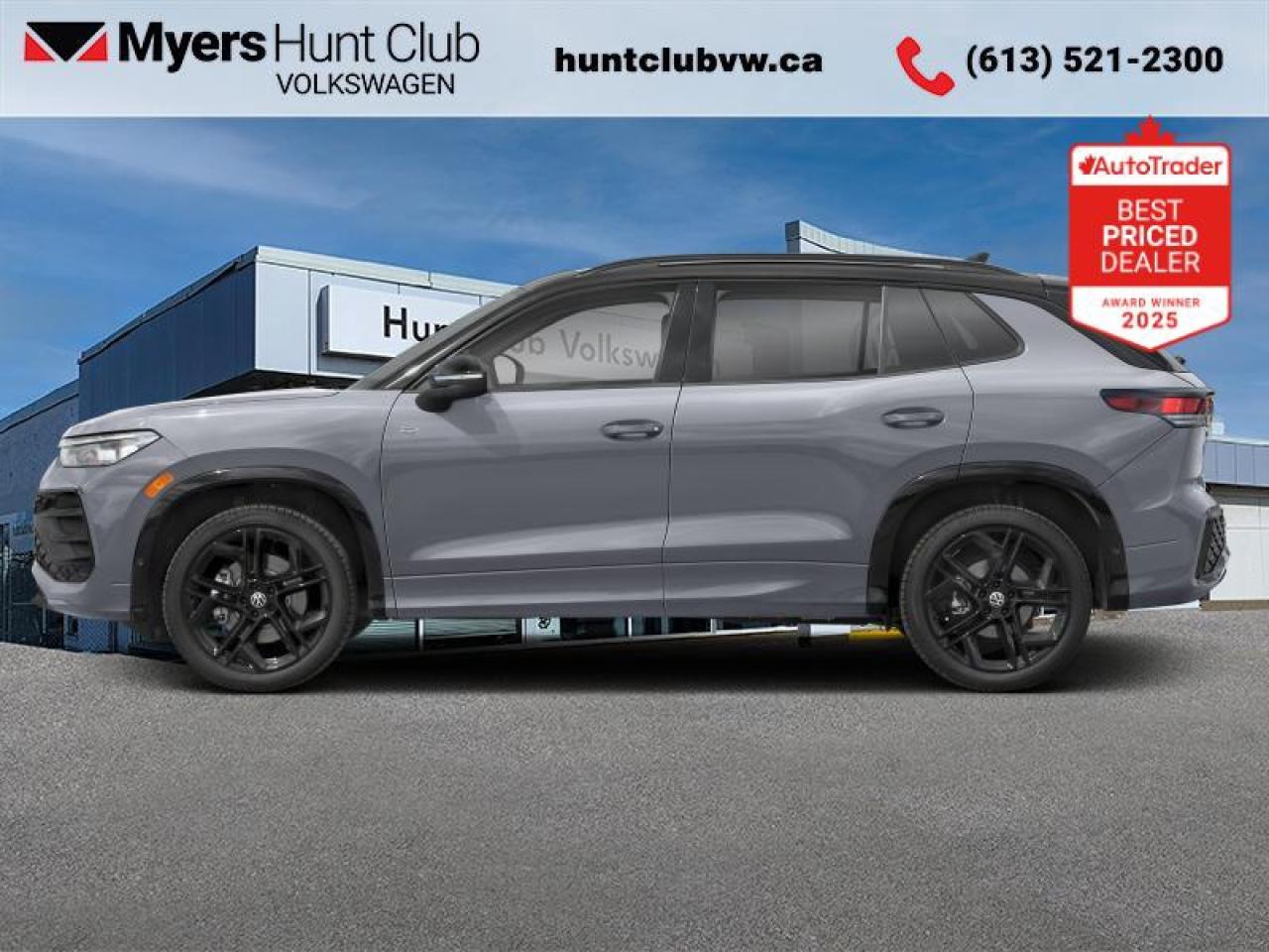 2025 Volkswagen Tiguan Comfortline R-Line Black Edition Photo0