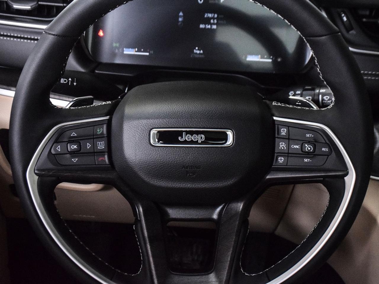 2025 Jeep Grand Cherokee L Limited 4dr 4x4 Photo