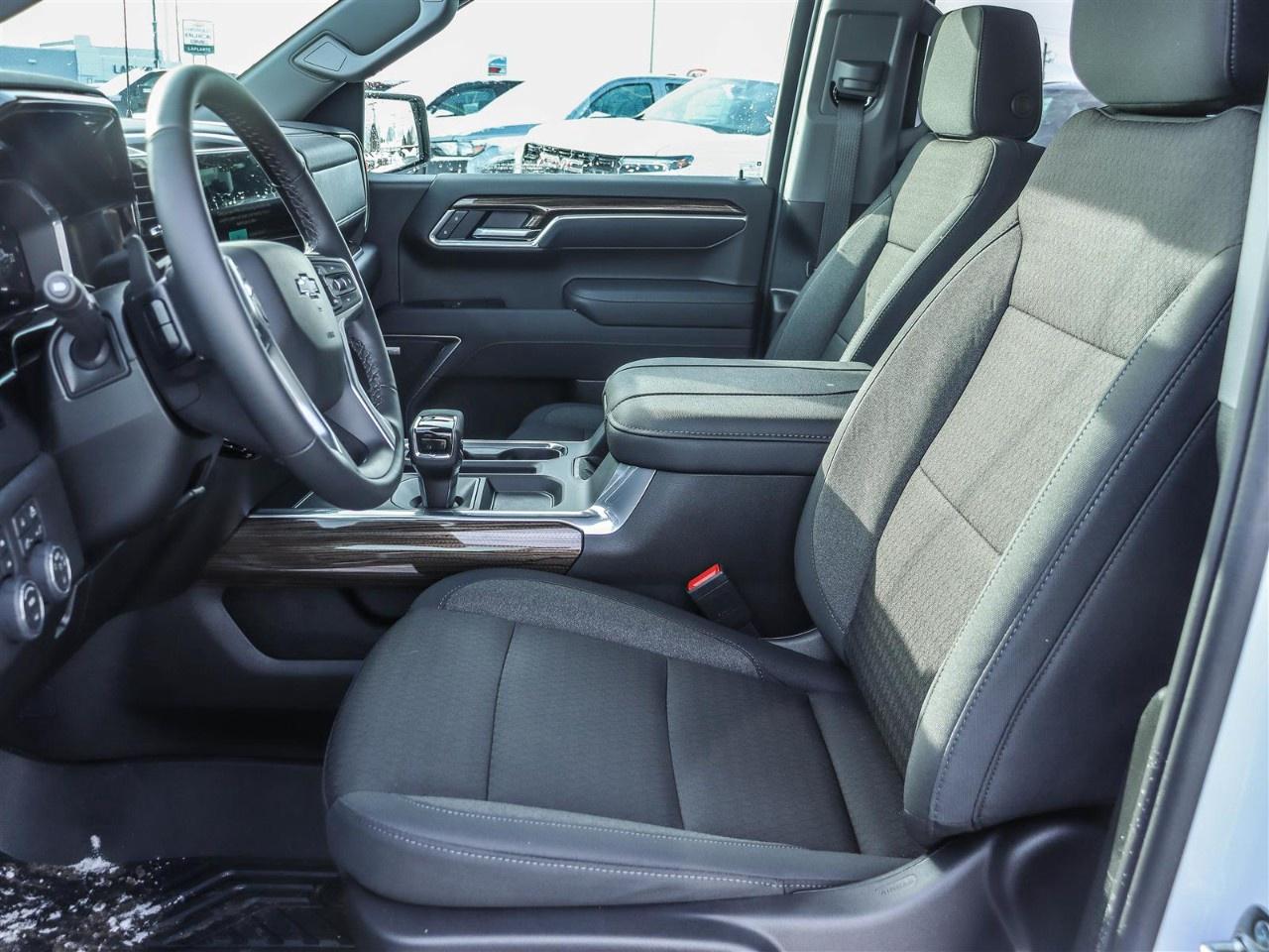 2026 Chevrolet Silverado 1500 Crew Cab Short Box 4-Wheel Drive RST Photo