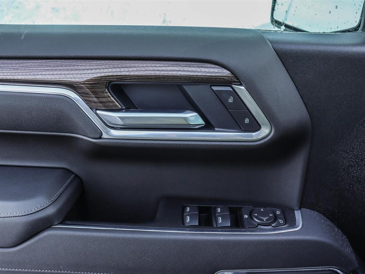 2026 Chevrolet Silverado 1500 Crew Cab Short Box 4-Wheel Drive RST Photo