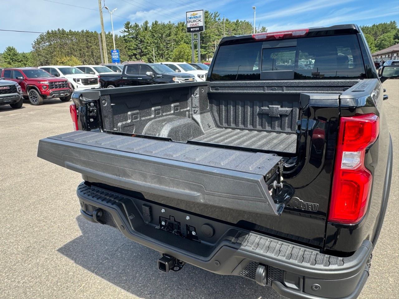 2026 Chevrolet Silverado 1500 Crew Cab Short Box 4-Wheel Drive ZR2 Photo