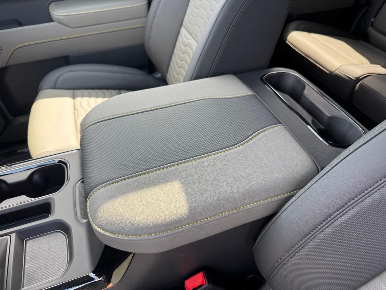 2026 Chevrolet Silverado 1500 Crew Cab Short Box 4-Wheel Drive ZR2 Photo