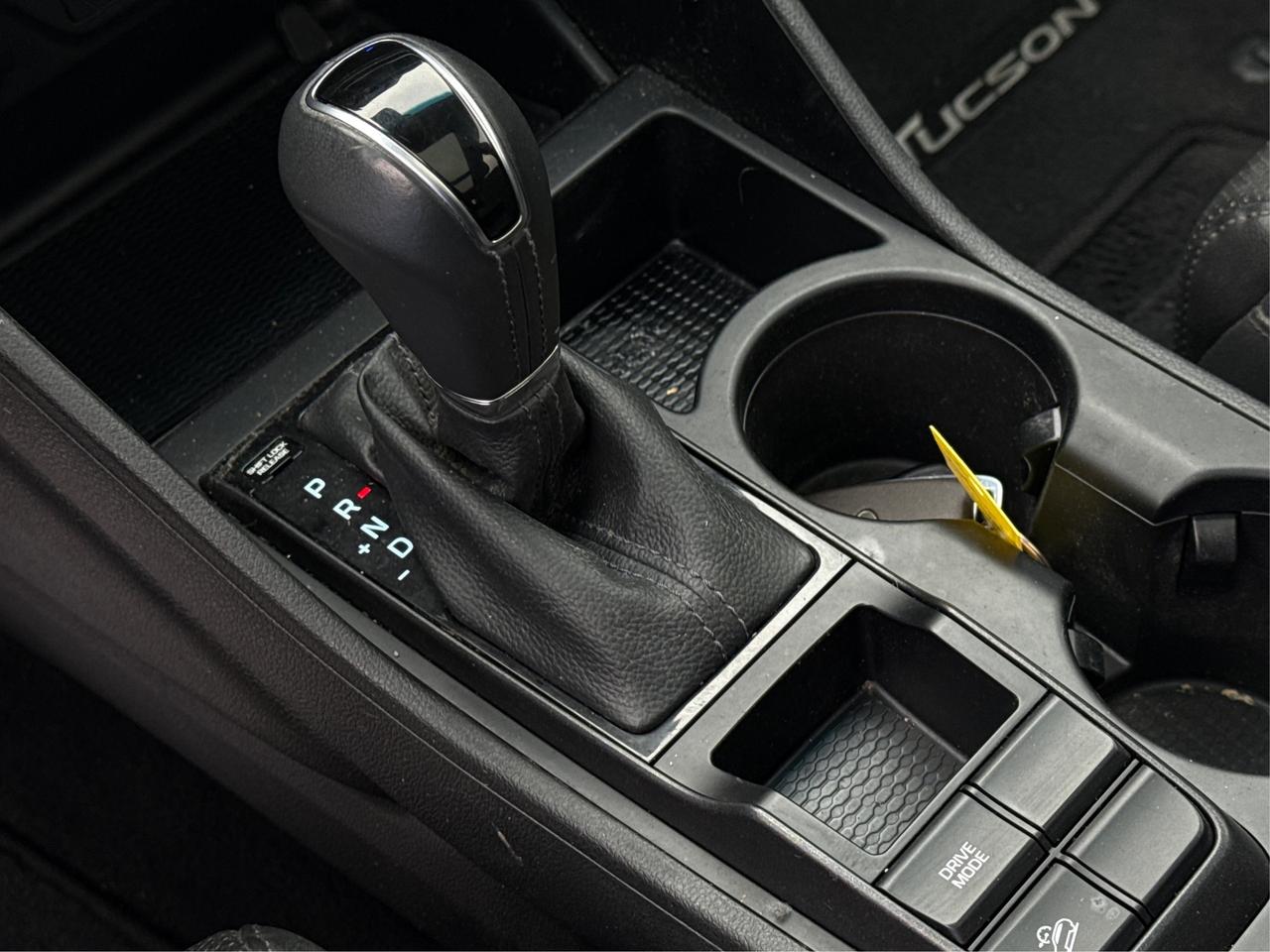 2020 Hyundai Tucson AWD PANO LEATHER LOADED  WE FINANCE ALL CREDIT! Photo