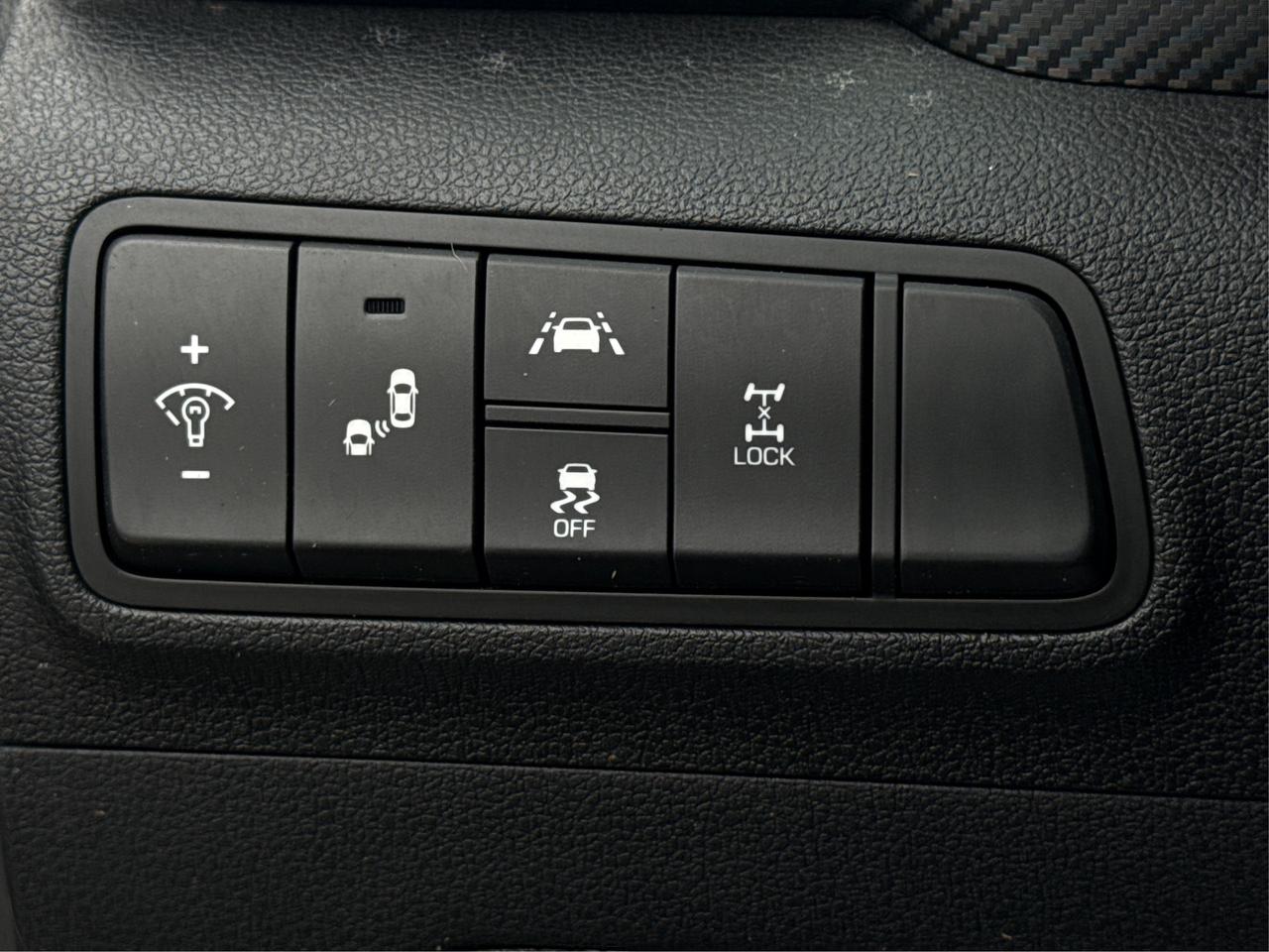 2020 Hyundai Tucson AWD PANO LEATHER LOADED  WE FINANCE ALL CREDIT! Photo