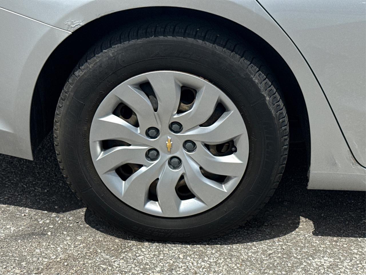 2016 Chevrolet Malibu CERTIFIED WE FINANCE ALL CREDIT Photo