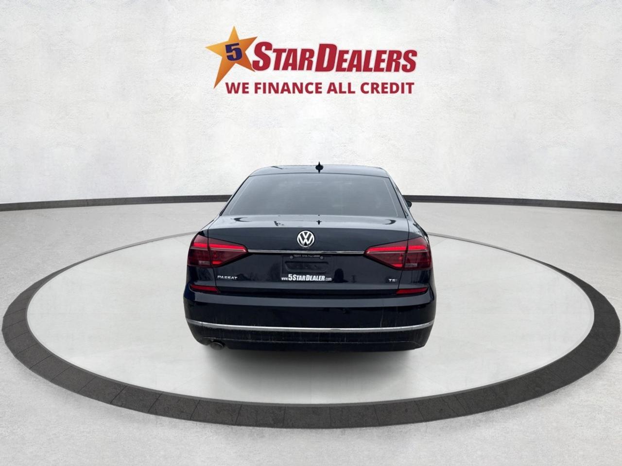 2018 Volkswagen Passat LEATHER SUNROOF HEATED SEATS WE FINANCE ALL CREDIT Photo