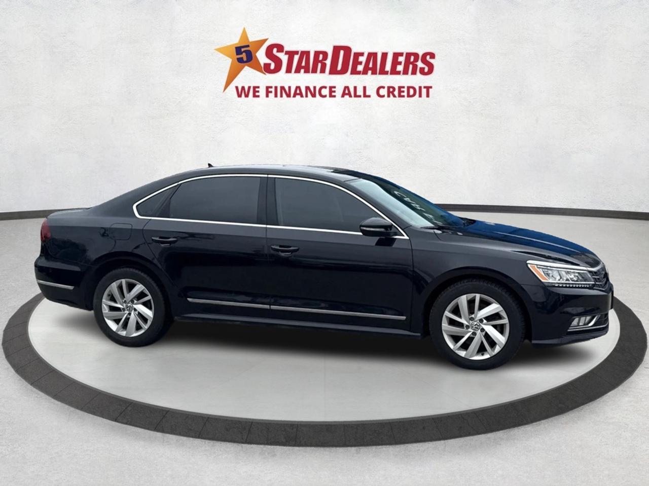 2018 Volkswagen Passat LEATHER SUNROOF HEATED SEATS WE FINANCE ALL CREDIT Photo