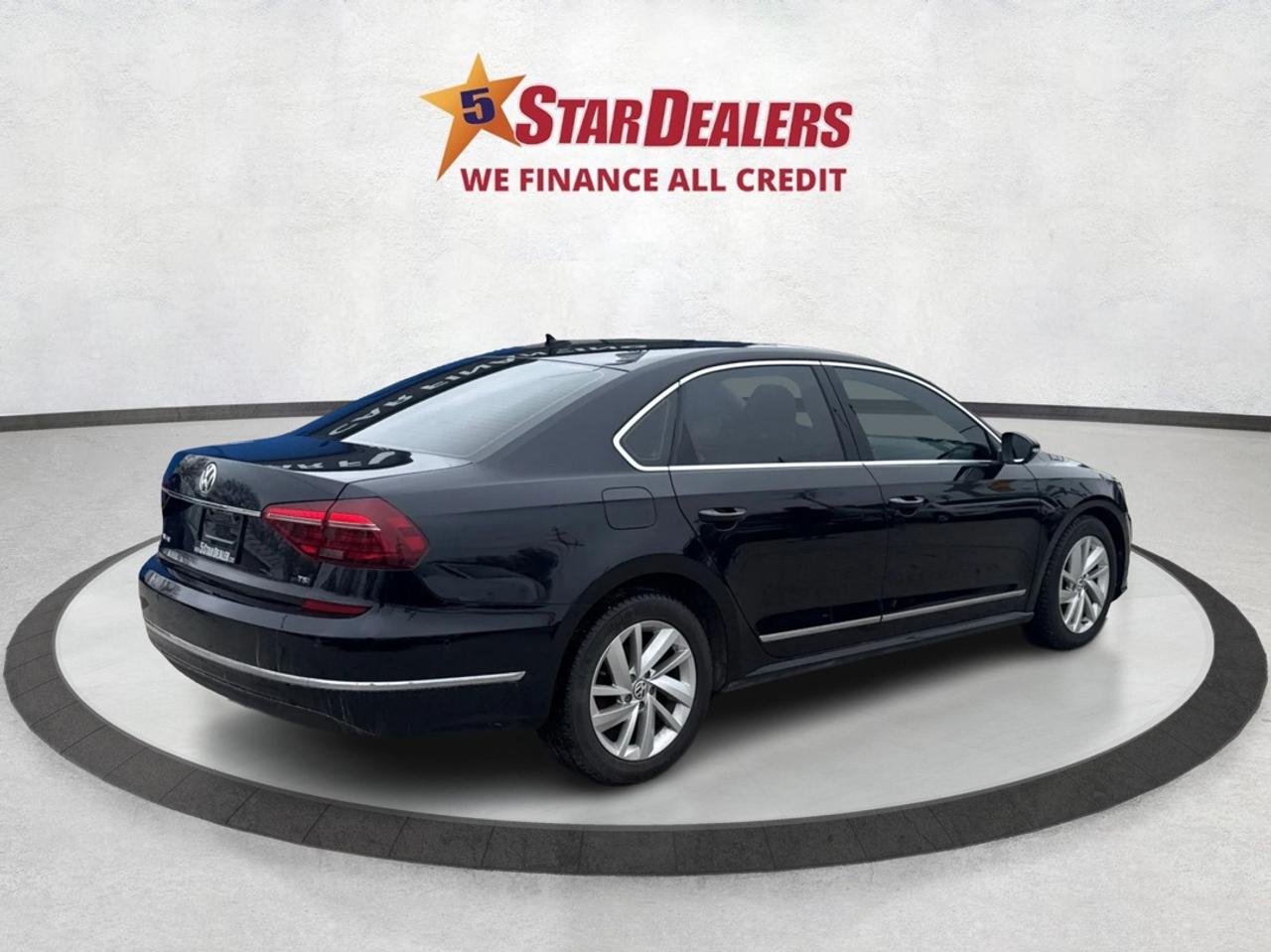 2018 Volkswagen Passat LEATHER SUNROOF HEATED SEATS WE FINANCE ALL CREDIT Photo