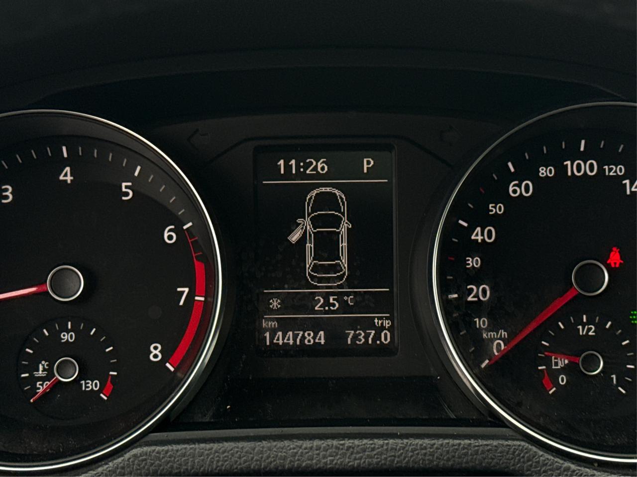 2018 Volkswagen Passat LEATHER SUNROOF HEATED SEATS WE FINANCE ALL CREDIT Photo