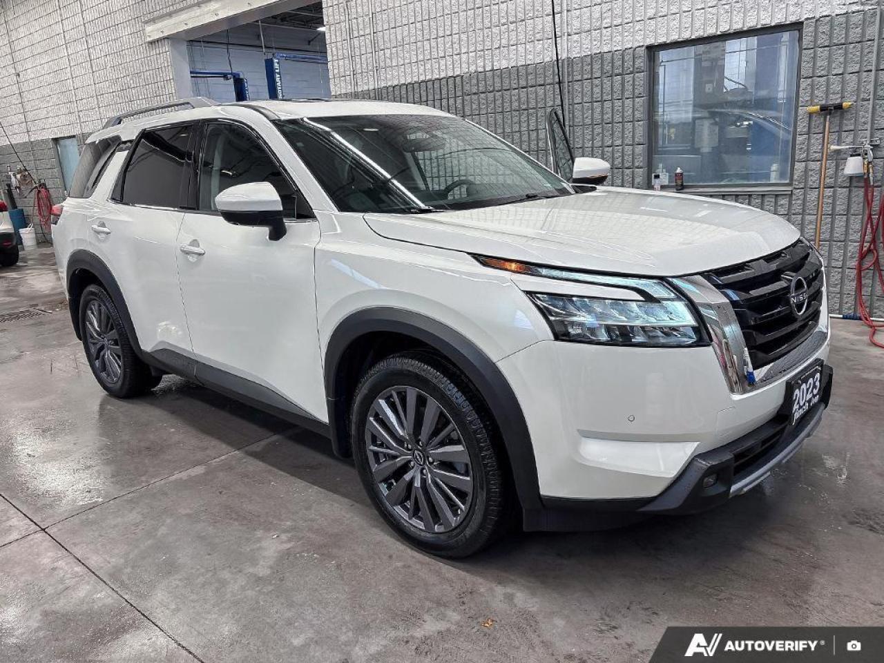 2023 Nissan Pathfinder SL 4dr 4x4 Photo