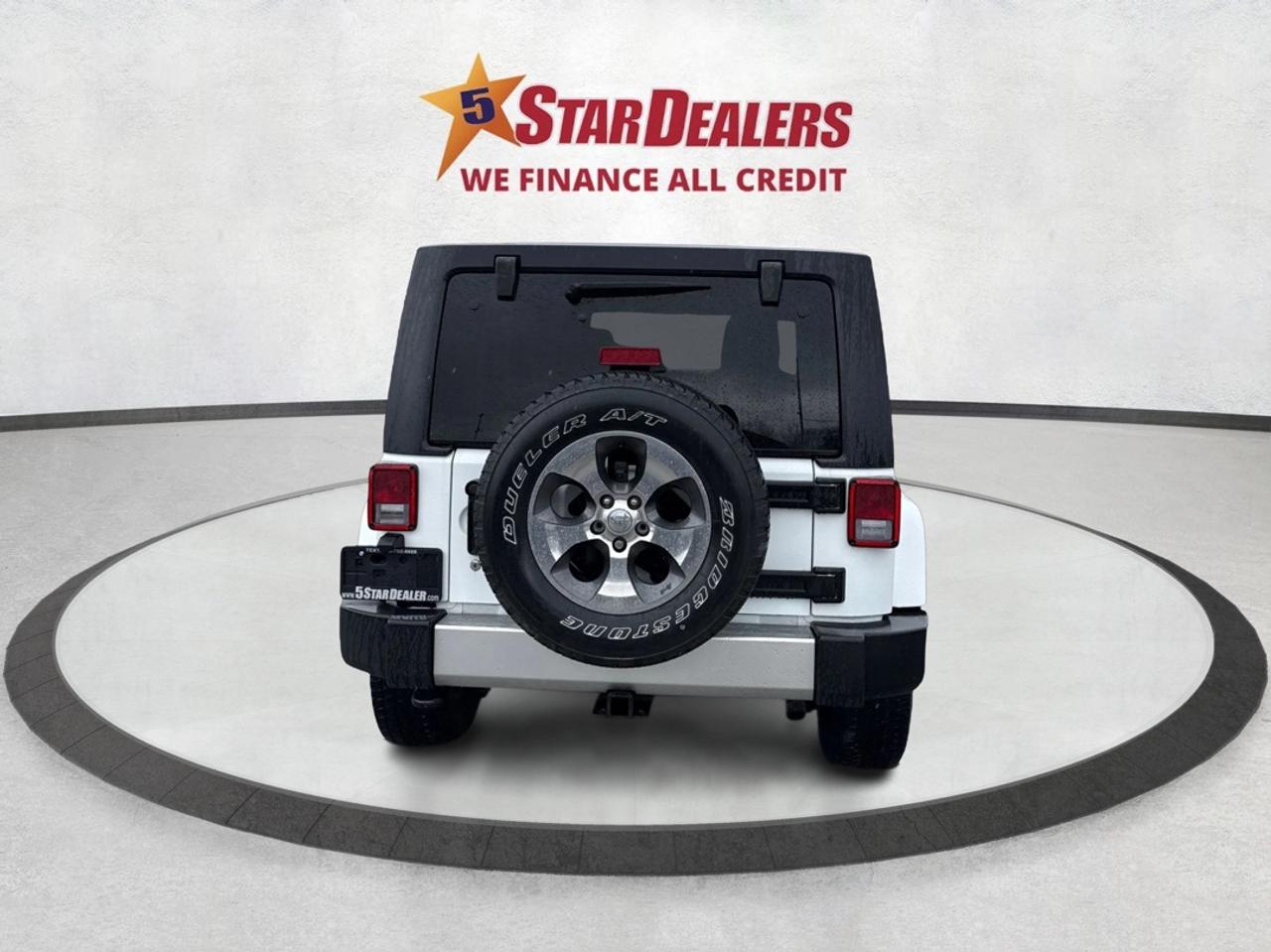 2018 Jeep Wrangler JK Unlimited NAV LOADED 2 TOPS CLEAN WE FINANCE ALL CREDIT! Photo