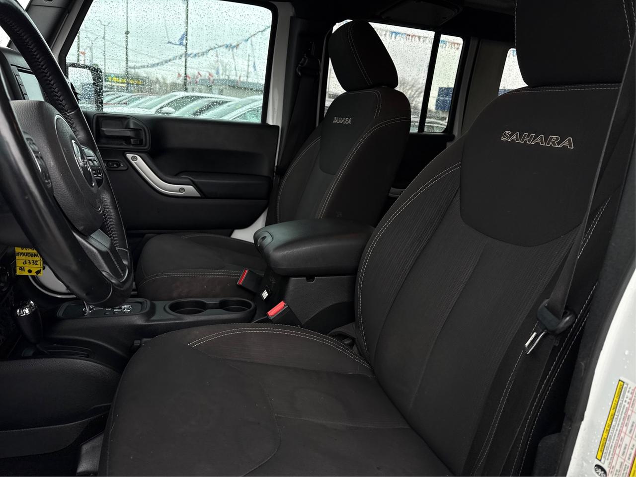 2018 Jeep Wrangler JK Unlimited NAV LOADED 2 TOPS CLEAN WE FINANCE ALL CREDIT! Photo