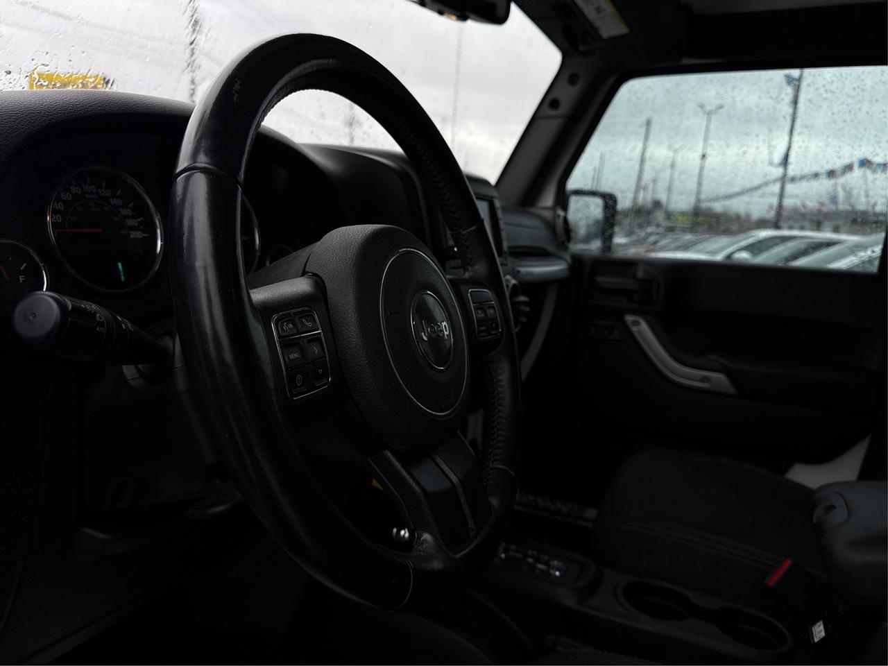 2018 Jeep Wrangler JK Unlimited NAV LOADED 2 TOPS CLEAN WE FINANCE ALL CREDIT! Photo