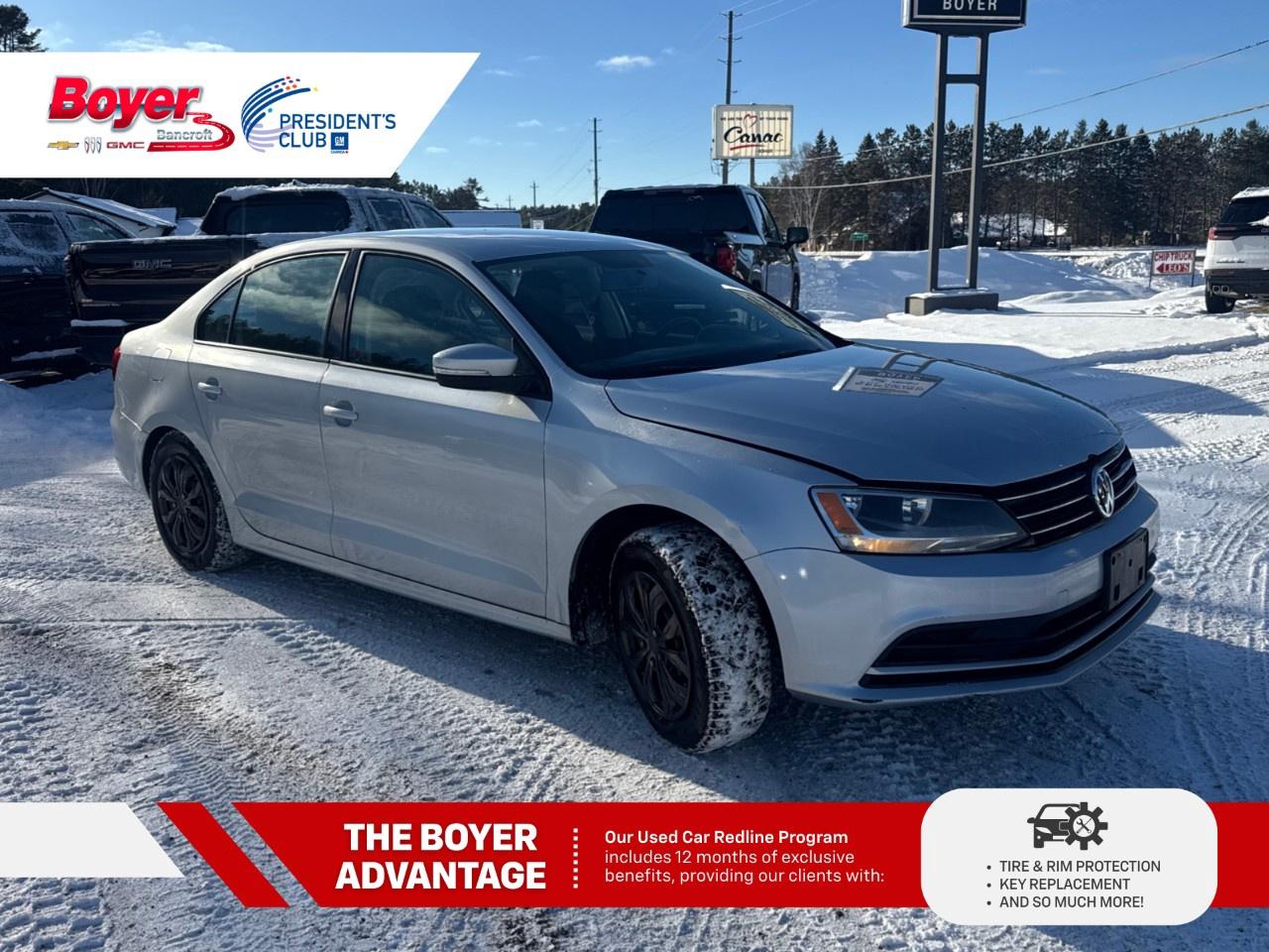 2015 Volkswagen Jetta Sedan 4dr 2.0L Auto Trendline Photo2