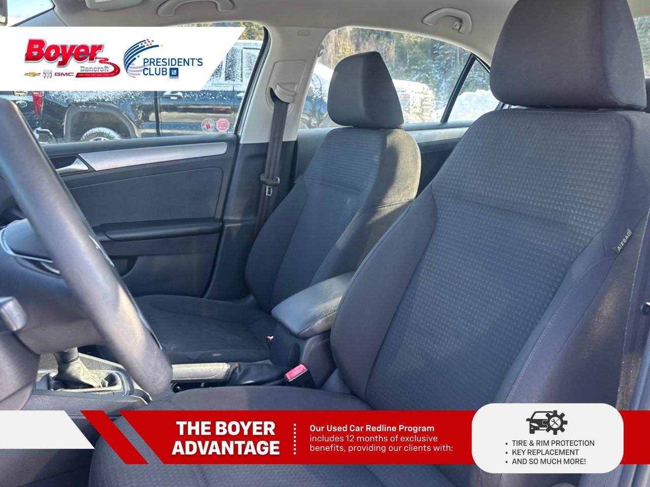 2015 Volkswagen Jetta Sedan 4dr 2.0L Auto Trendline Photo