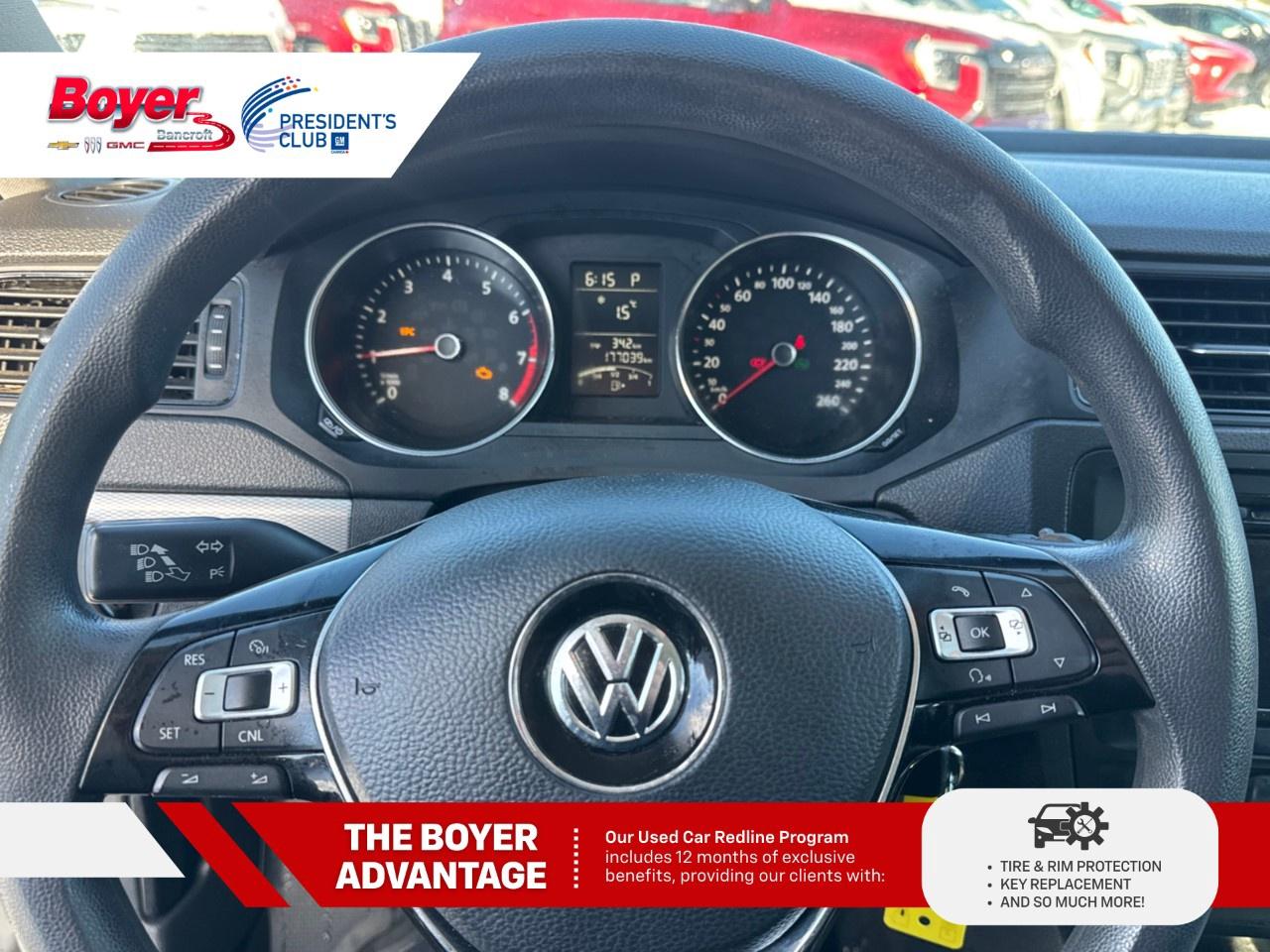 2015 Volkswagen Jetta Sedan 4dr 2.0L Auto Trendline Photo