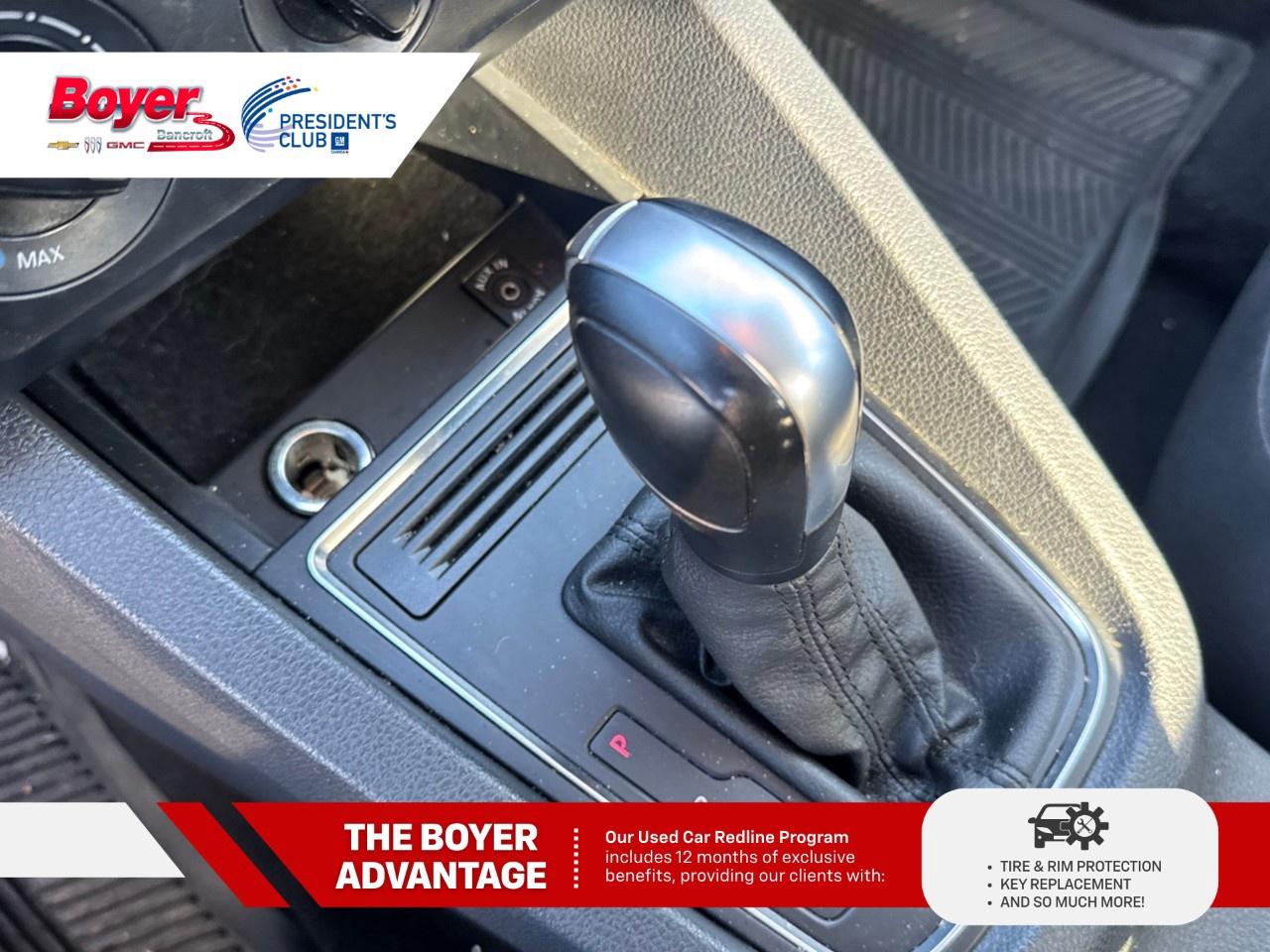 2015 Volkswagen Jetta Sedan 4dr 2.0L Auto Trendline Photo