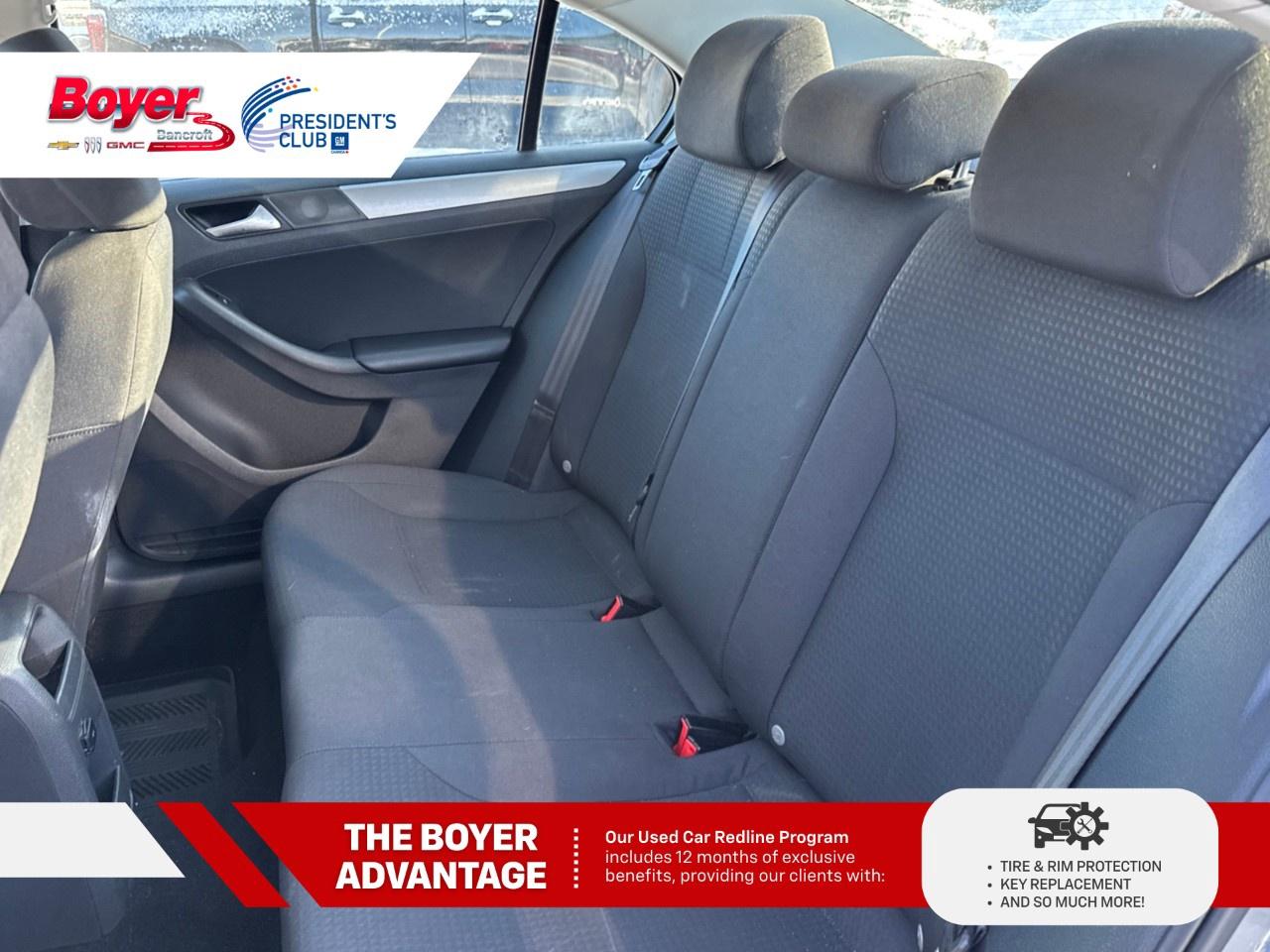 2015 Volkswagen Jetta Sedan 4dr 2.0L Auto Trendline Photo