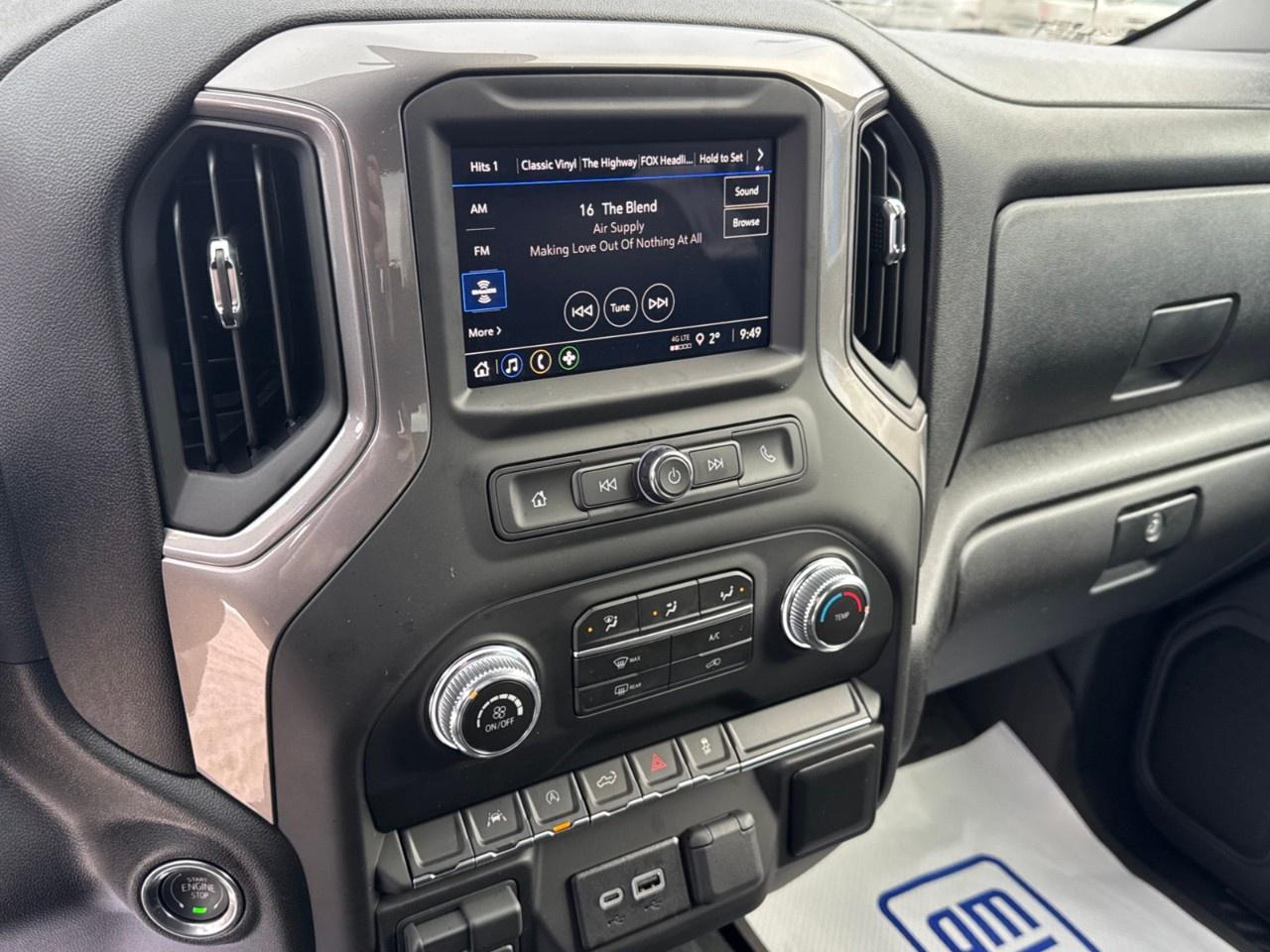 2026 GMC Sierra 1500 Crew Cab Short Box 4-Wheel Drive Pro Photo