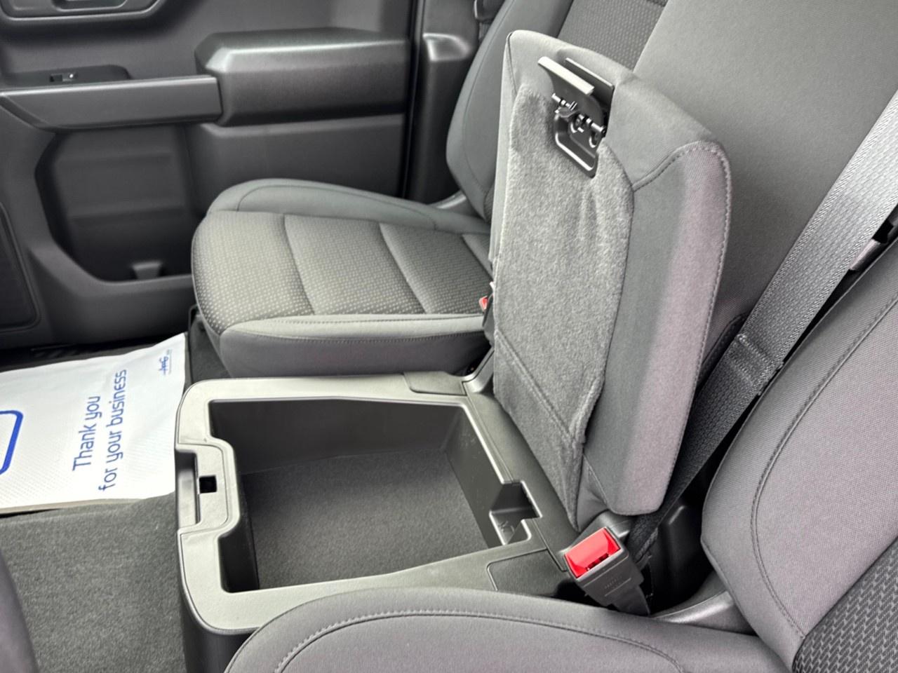 2026 GMC Sierra 1500 Crew Cab Short Box 4-Wheel Drive Pro Photo