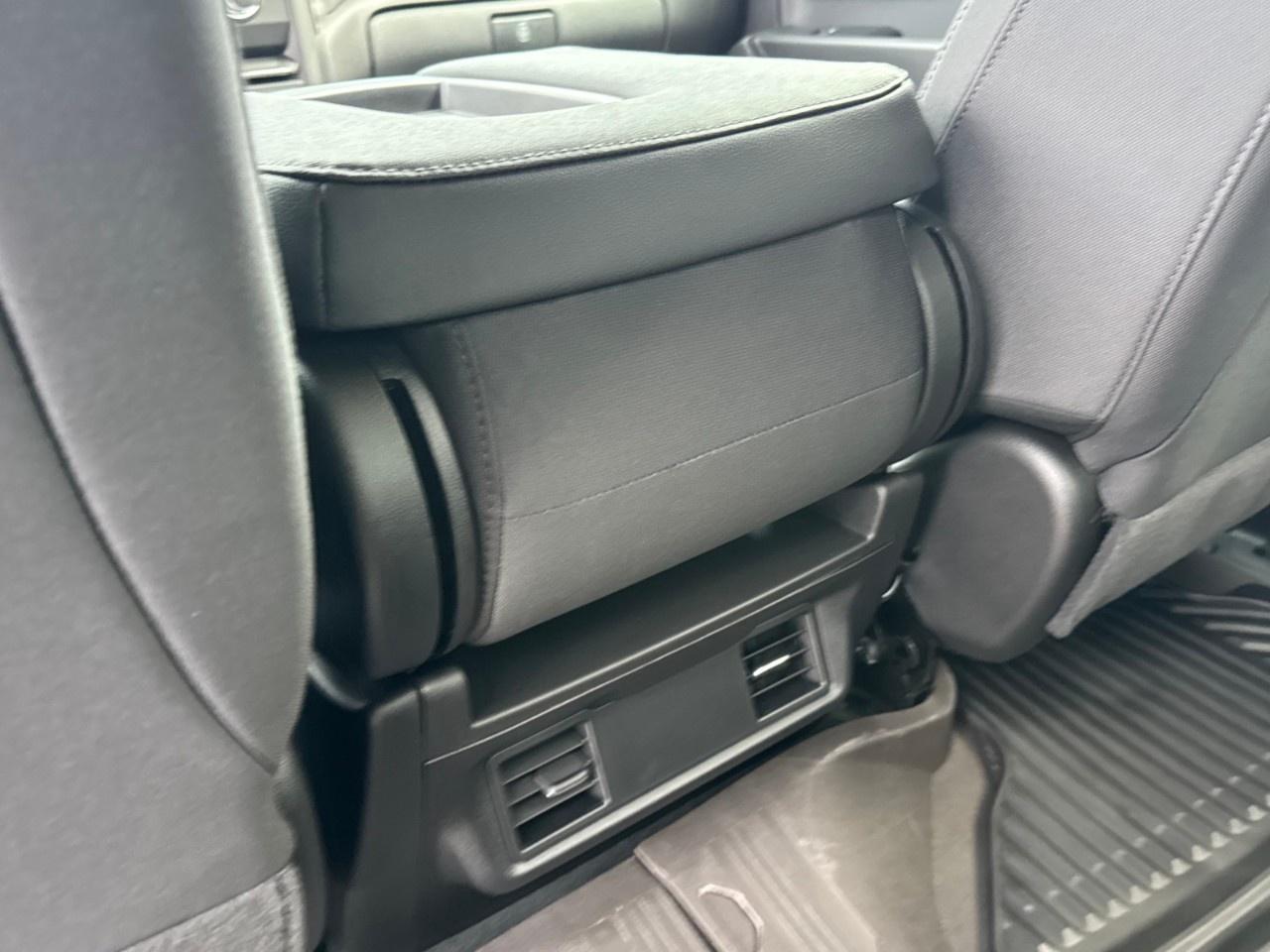 2026 GMC Sierra 1500 Crew Cab Short Box 4-Wheel Drive Pro Photo