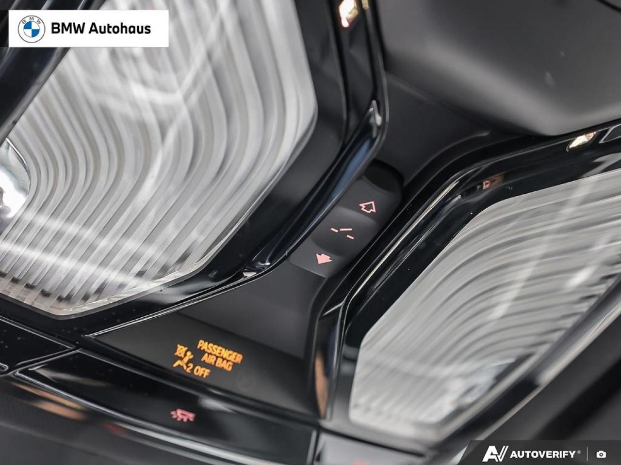 2023 BMW 3 Series 330i xDrive Sedan Photo