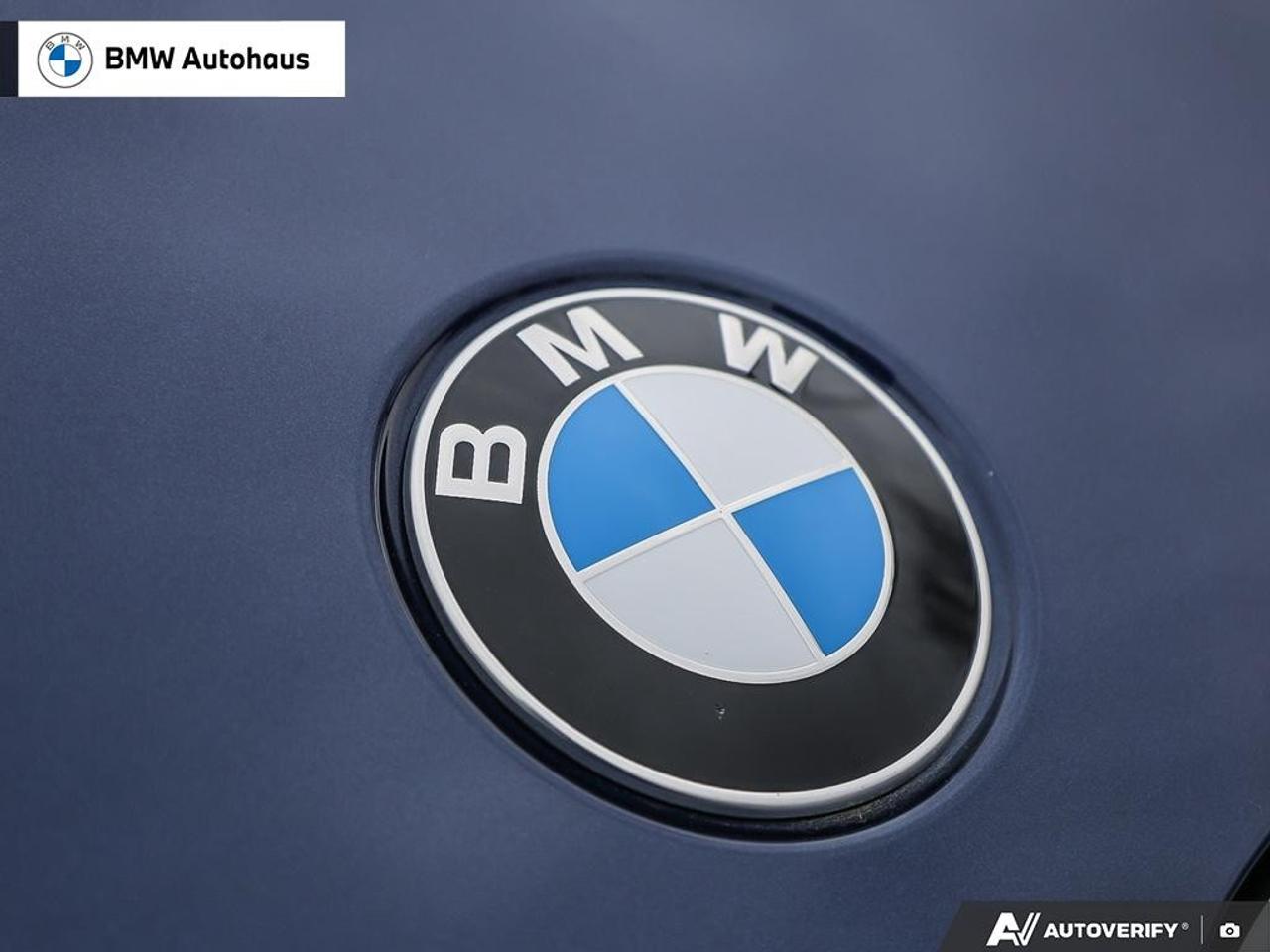 2023 BMW 3 Series 330i xDrive Sedan Photo