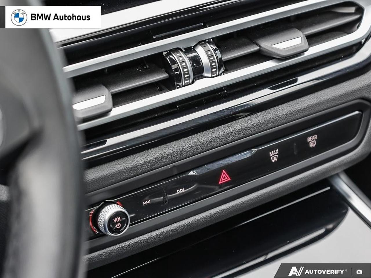 2023 BMW 3 Series 330i xDrive Sedan Photo