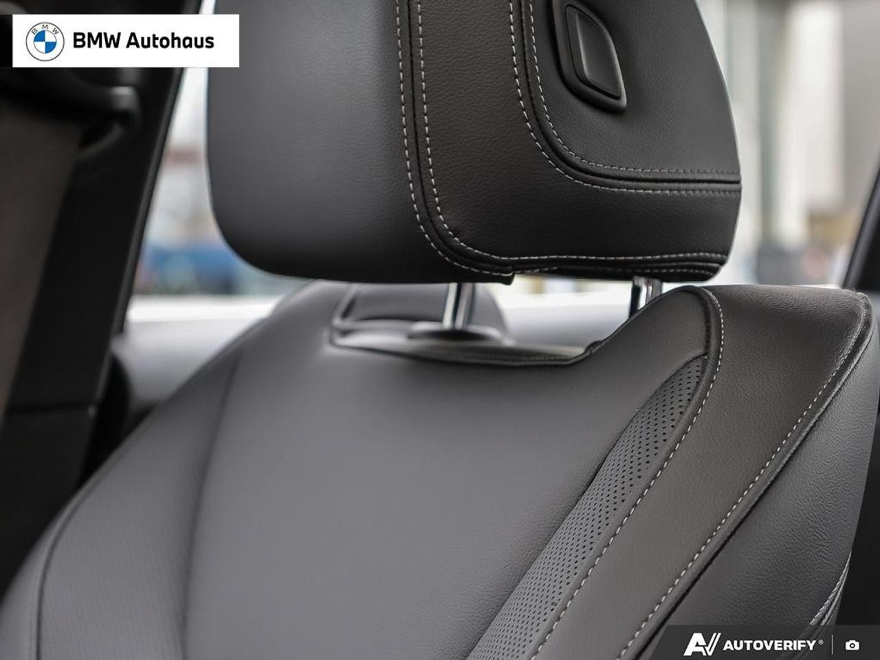 2023 BMW 3 Series 330i xDrive Sedan Photo