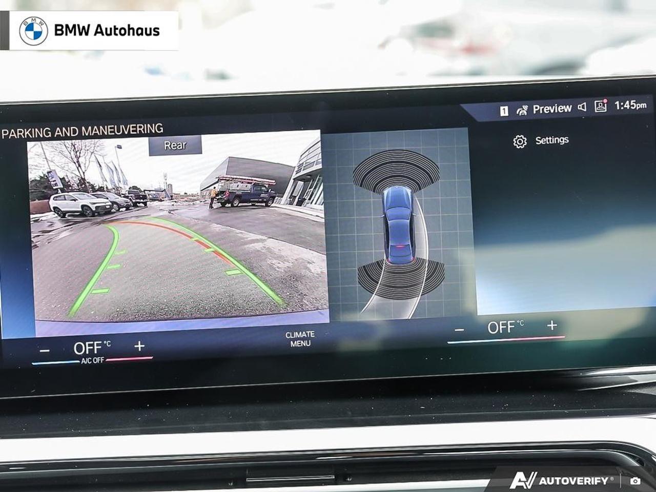 2023 BMW 3 Series 330i xDrive Sedan Photo